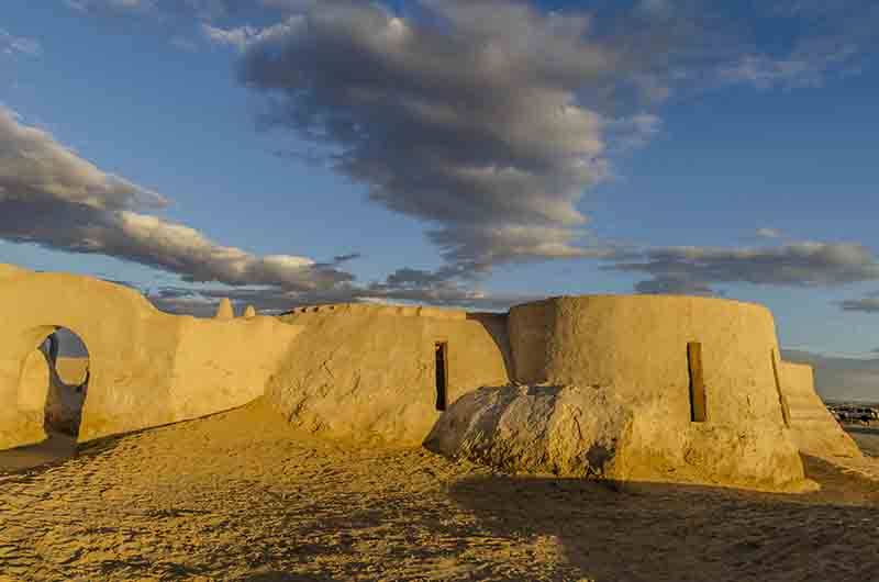 99 - Tunez - desierto de Tozeur - Ong Djmel - escenarios de la pelicula Stars War - IV episodio
